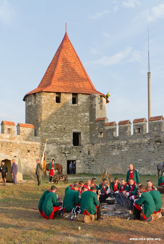 В Бендерской крепости был открыт бюст генералу фельдмаршалу Петру Христиановичу Витгенштейну и состоялась презентация  коньяка «Князь Витгенштейн»