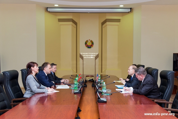 Президент ПМР принял Чрезвычайного и Полномочного Посла США в Республике Молдова Уильяма Мозера