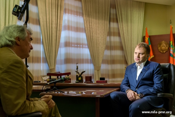 Евгений Шевчук дал интервью съемочной группе телеканала «Al Jazeera English»